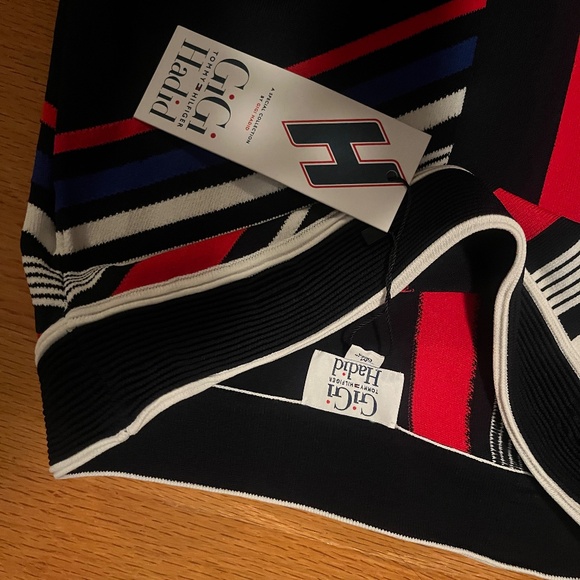 NWT TOMMY X GIGI Gigi Hadid Intarsia Skirt Size: M - Picture 8 of 10